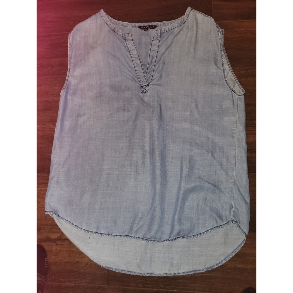 Velvet Heart Blue Tencel Chambray Sleeveless V-Neck Blouse Top Large 6LW-902